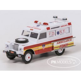 Monti System MS 1355 - FDNY Ambulancia 1:35
